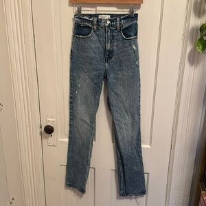 Abercrombie & Fitch The 90’s Straight Ultra High Rise Acid Wash Distressed Jean